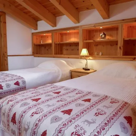 公寓 Sleeps 8 Wifi