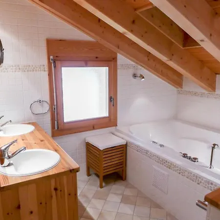 Sleeps 8 Wifi Arveyes