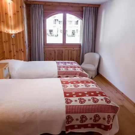 Sleeps 8 Wifi 公寓 Arveyes